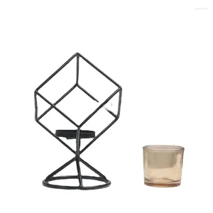 キャンドルホルダーHFノルディックスタイルの幾何学的金属キャンドルスティッククリエイティブロマンチックなデスクトップ装飾ホルダー装飾
