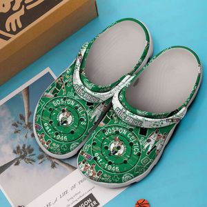 Designerskor Celtics basketsko Kyrie Lrving Paui Pierce Kevin Garnett Casual Mens Womensr Slipper Custom Shoe