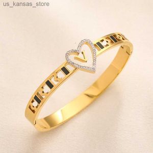 Braccialetti Charm Braccialetti Bracciale boutique Gioielli Love Luxury Love Women Gold Donne Bracciale Diamond Bracciale Romantico Donna Gift Bracciale con Box240408