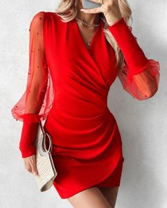カジュアルドレスファッション2024女性ドレスエレガントなVネックシアーメッシュランタン長袖ビーズ装飾ルーチドパーティーナイトラインミニ