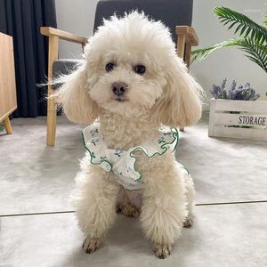 犬のアパレル1PCSスモールベスト - 損失ポリエステル綿快適な通気性プリントノースリーブレースレース衣料品家庭ペットサプリー