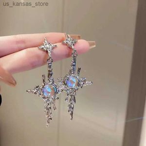 Charm 2023 Trend Cross Moonstone Pendant Earrings Womens Irregular Liquid Metal Cross Crystal Pendant Earrings Jewelry240408