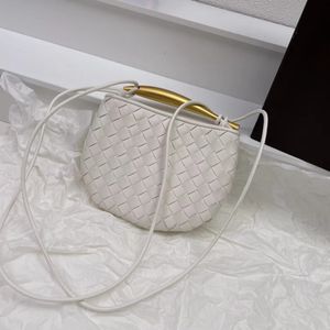 Designer Bag Mini Sardine Woven Bag axelväska gjord av äkta kohudmaterial med metallhandtag och klassisk vävning i kombination med elegant och fashionabla konst