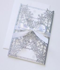 Convite de casamento de prata de luxo Snowflake a laser Cut Invitation Convites Elegant Hollow Wedding Party com White Bow 2658633