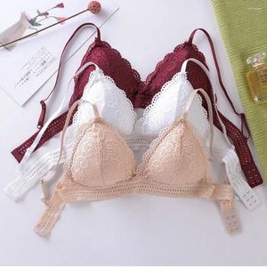 Bras Triangle Cup Women Lace Reggiseno comodo allungamento senza anello d'acciaio Braralette profondo v Bellissima biancheria imbottita posteriore