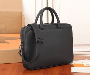 2024 Hot selling Luxury Men's Shoulder Bag Black Leather Designer Handbag Business Men's Bag Messenger Bag