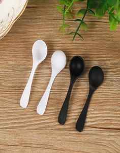 whole 1000pcs 05g plastic measuring scoop spoons powder spoons black white color SN20821598843