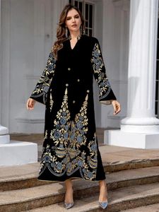 エスニック服Eidイスラム教徒の女性のためのドレスJalabiya Abaya Ramadan Long Dresses Abayas Embroidery Imono Robe Caftan Vestidos