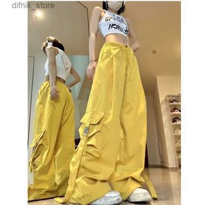 Frauen Jeans Y2K Fallschirmhosen Frauen Hippie Strtwear Übergroße Taschen Frachthosen Vintage Baggy Wide Bein Hosen Harajuku Wide Pant Male Y240408