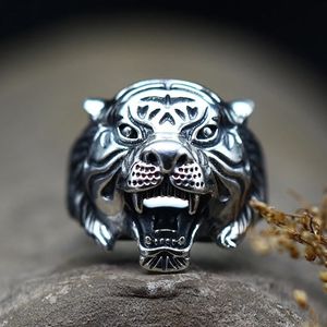 Detaillierte Gold/Silber -Farbe Tiger Ringe Männer 14K Gold Tier Biker Ring Cooler männlicher gotischer Punkschmuck Geschenk