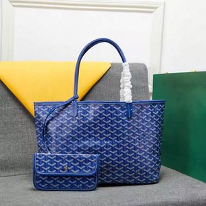 Luxury Tote Bag designer Bag Women Medium Stor handväskor Kapacitet Stämplad Casual Tote Bag Letters Bankett Plånbok Fashion Leisure Material Läder Handväskor Stil