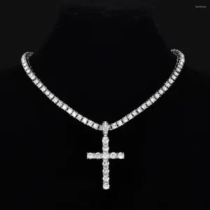 Подвесные ожерелья мужчины Женщины хип -хоп -кросс -ожерелье с 4 -миллиметровой теннисной цепью с 4 -миллиметровой