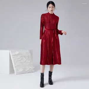 Casual Dresses Miyake Pleated 2024 Autumn/Winter Premium Lace Up Plus Size Dress High Neck Elegant Summer