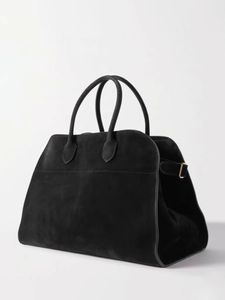 Raden Margaux 15 Belt Bag Luxury Designer Stängningsdetal