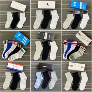 Designer Mens Socks for Men Nime Sock Womens Elite NK White Kids Sport Sock Bieźdźca Chausettes Biała szara bawełna piłkarska