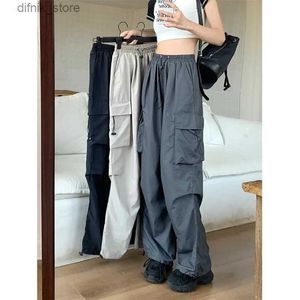 Dżinsy damskie 2023 Spodnie ładunkowe kobiety retro odzież roboczą swobodne workowate proste spodnie mody szerokie kieszenie na nogi joggery spodnie Y2K Strtwear Y240408