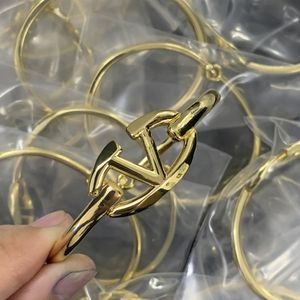 Armband designer mode 18k guld par hög kvalitet armband män kvinnor födelsedag gåva mors dag smycken med presentprydnader gåva grossisttillbehör