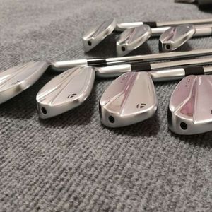 P790 Golf Irons Zestaw Tailerme Stal Warbon Męski węgiel Mały pusty Nowa trzecia generacja 4-P Seven