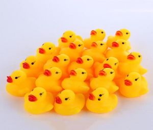 Baby Bath Toys Baby Kid Cute Bath Rubber Ducks Barn Squeaky Ducky Water Spela Toy Classic Bathing Duck Toy1570156