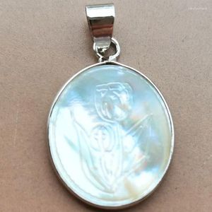 Pendant Necklaces Beautiful Jewelry Mother Of Pearl Shell Oval Flower Bead PD3713