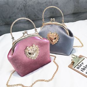 Ladies Evening Bag Pearl Design Handbag Wedding Womens Shoulder Bags Party Fashion Tote Bag Beach Chain Crossbody Package 240329