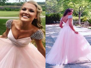 Light Pink Tulle Long Prom Dresses V Neck Beaded Cap Sleeves Full Length Backless Ball Gown Prom Dresses Graduation Dresses Homeco6398189