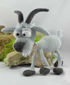 Amigurumi all'uncinetto la bambola giocattolo di capra Rattle0123456789211966