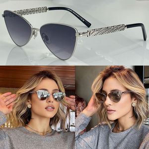 Modedesigner kvinnor Italy varumärke solglasögon DG2290 Lady Butterfly Frame Metal Letter Logo Chain Style Mirror Leg Design Eyewear 2290