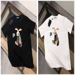 maglietta da uomo maglietta maglietta grafica abiti da maglietta grafica donne casual hip hop vernice lettere di nappepi di stampa sfusa davanti e maniche corte con stampato posteriore.