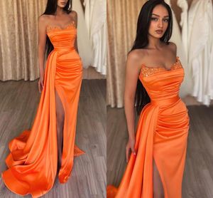 Sexy Orange Split Evening Dresses Arabic Mermaid Sweetheart Beads Sequins Satin Long Prom Party Gowns Women Occasion Robes BC18443