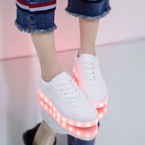 Rayzing Men Sapatos casuais unissex chaussure tenis led simulação tênis de luz de luz led cagar sapatos machos adultos luminosos fêmeas 240408