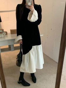 Casual Dresses 2024 Elegant Vintage Patchwork Velvet Dress Women O Neck Flare Long Sleeve Ruffles Ladies Chic Female Party Robes