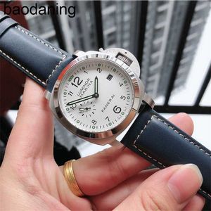 Luksusowe patelnie designerskie zegarek zegarki zegarki szafirowe szwajcarowe szwajcarskie automatyczne ruch rozmiar 44 mm importowany pasek krowca 3ib9 tęczówka