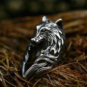 Punk vintage Black Wolf Head Pierścień dla mężczyzn 14K Gold Gothic Hip Hop Animal Pierścienie Modna Amulet Biżuteria Prezent