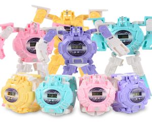 おもちゃの時計電子変形時計おもちゃを調整可能な漫画ロボット電子腕時計教育KID4638844のクールなもの