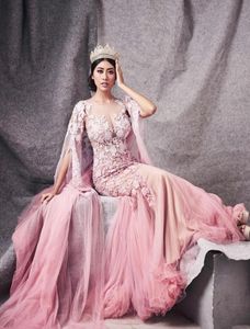 2020 Arabic Pink Luxurious Lace Beaded Evening Dresses Sheer Neck Mermaid Prom Dresses Vintage Formal Party Gowns Robe De Soiree8294605