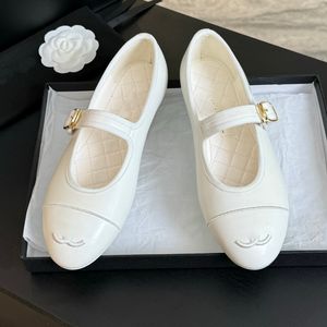 Ballet Flats Woman Designer Classic Dress Shoes Round Toes Mary Jane Shoes Lambskin Mule Slip On Loafers Cotton Silk Embroidered Sandal Metal Ankle Adjusting Buckle