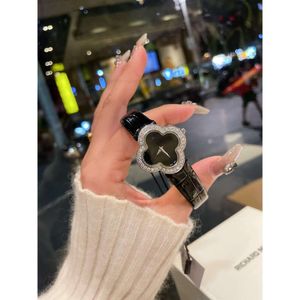 Vans Cleeeff Arpells's Womens Diamond Watch Menwatch Fashion Luxury Van Women titta på Cleefly Wristwatch Alhambra Womens Premium utsökta kedja Lucky Four Leaf Alak