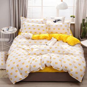 Defina a cama Evich Cotton Luxury White Small Crown Pattern Broachcase e Cheel Amarelo Coloque Doulo