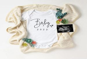 Baby kommer snart 2022 Simple Print Bodysuit graviditetsmeddelande pojkar flickor småbarn ropa outfit rompers6867147