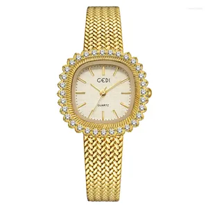 Wristwatches UTHAI Women Watch Brand Medieval Wheat Gold Light Luxury Diamonds Retro Waterproof Ladies Fashion High Grade Quartz Watches