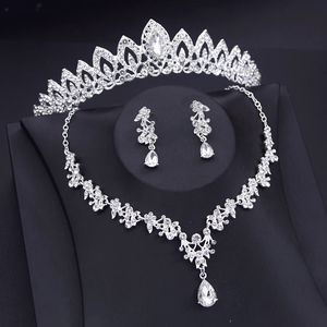 Luxo Jóias de Jóias de Coroa de Luxo Tiaras Brincos de Colares de Bridal Princess Girls Party Bride Set 240401