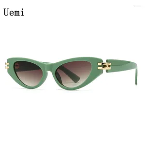 Óculos de sol Quadros de moda Moda de gato verde Mulheres para homens Luxo vintage Moderno feminino de sol tons de óculos UV400