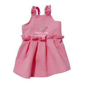 Roupas de grife clássico Triangle Metal Logo Dress Dog Vestres de cachorro fofo cachorro Tutu Salia Chihuahua Teddy Pomeranian Dress for Cat Kittens Small Dogs Pink Xl