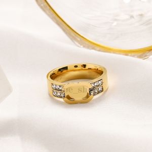 18k Gold Mode Luxus Ring Designer Ringkreis Fashion Damen Edelstahl Ring Geburtstagsfeier Ehering Großhandel Großhandel