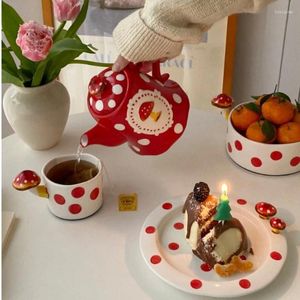 Miski ręcznie pomalowane pod glazurą ceramiczną miskę kropkową z binuralową uchwyt dziewczyna serce urocze zastawa stołowa grzybowa