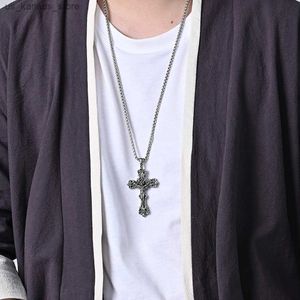 Pendanthalsband 316L Rostfritt stål Cross Pendant Necklace Non-blekande retro Barock Jesus Staty Gotisk födelsedagspresent2404089eov