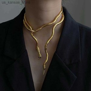 Pendant Necklaces Bilandi Fashion Jewelry Snake Necklace Hot selling Personalized Design Soft Metal Necklace Womens Gift240408OYO8