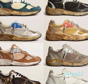 2024 Top -Qualität lässige Schuhe Golden Designerinnen Frauen Marke Italien Sneakers Klassiker Weiß do alter Dirty Men Ball Star Luxusschuh