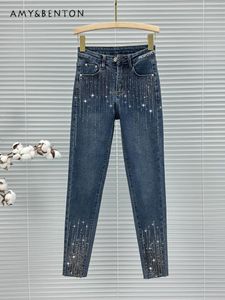 Jeans femininos Mulheres magras européias Primavera e verão Cantura alta Slim All-Match Ins Rhinestone Palnts Lápis Mãe sexy Mãe mãe